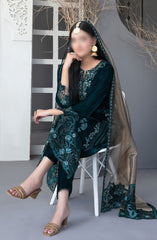 Makhmal-e-Kahani -Fancy Heavy Embroidered Velvet Collection 2024 D-3968