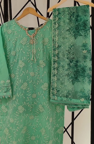 Amna Khadija Stitch Luxury Festive Formal Collection 2024 D-06