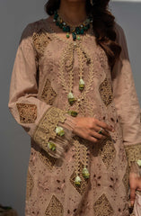 Mavi Luxury Unstitched Lawn Collection D-002 GRACE