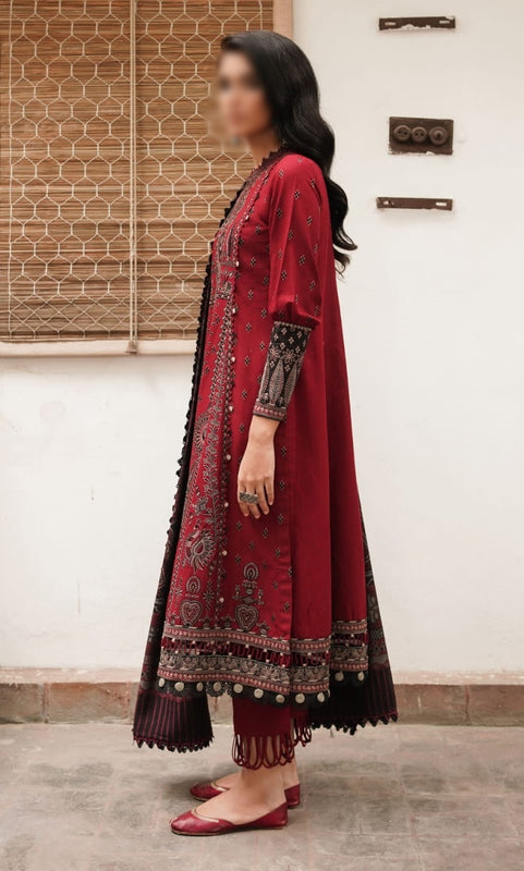 Jazmin ‘Shahtoosh’ Luxury Embroidered Winter 2022 Collection 07 SABUHI