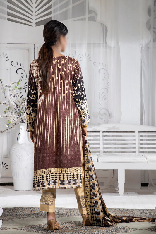 Asian Women Embroidered Collection Vol 3  By Amna Khadija AW 39