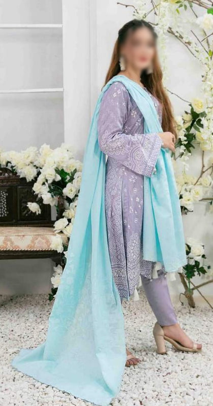 MEDEA Lawn Embroidered Shirt - Lawn Jacquard Dupatta Collection 2023 By Tawakkal Fabrics D 6701