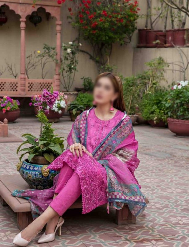 Tradition Of Love - Embroidered Lawn Jacquard Collection By Tawakkal Fabrics D 8566